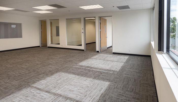 Warehouse Space for Rent at 800-808 S Hindry Ave Inglewood, CA 90301 - #10