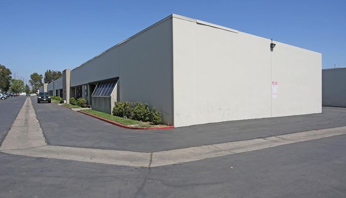 Warehouse Space for Rent at 2720-2796 E Miraloma Ave Anaheim, CA 92806 - #4