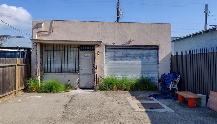Warehouse Space for Sale at 2021 W Gaylord St Long Beach, CA 90813 - #1