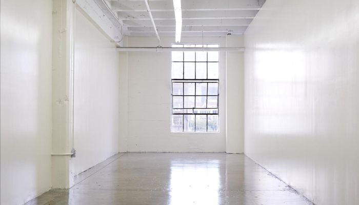 Warehouse Space for Rent at 840 Santee St Los Angeles, CA 90014 - #12