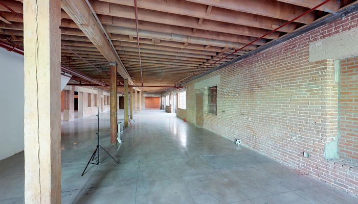 Warehouse Space for Rent at 1914 Raymond Ave Los Angeles, CA 90007 - #74