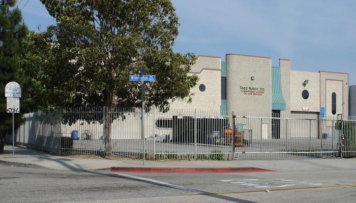 Warehouse Space for Rent at 5801 S Alameda St Los Angeles, CA 90001 - #2