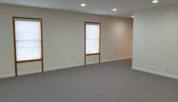 Office Space for Rent at 335-341 Washington Blvd Venice, CA 90292 - #4
