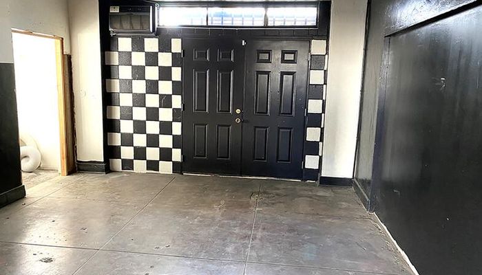 Warehouse Space for Rent at 1115 Venice Blvd Los Angeles, CA 90015 - #6