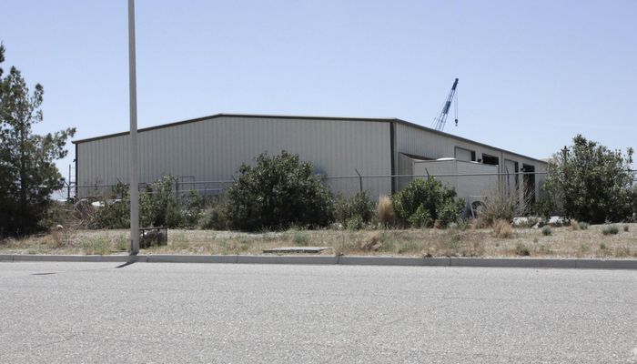 Warehouse Space for Rent at 16254-16268 Beaver Rd Adelanto, CA 92301 - #2