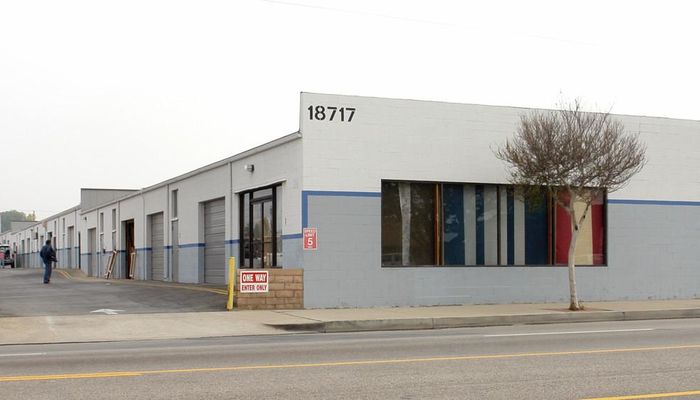 Warehouse Space for Rent at 18701-18717 Parthenia St Northridge, CA 91324 - #1