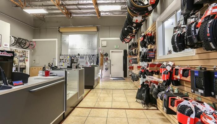 Warehouse Space for Rent at 32835 Temecula Pky Temecula, CA 92592 - #15