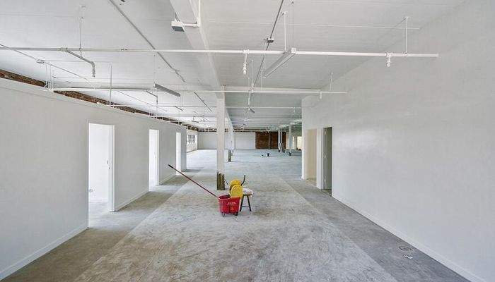 Warehouse Space for Rent at 6007 S St Andrews Pl Los Angeles, CA 90047 - #10