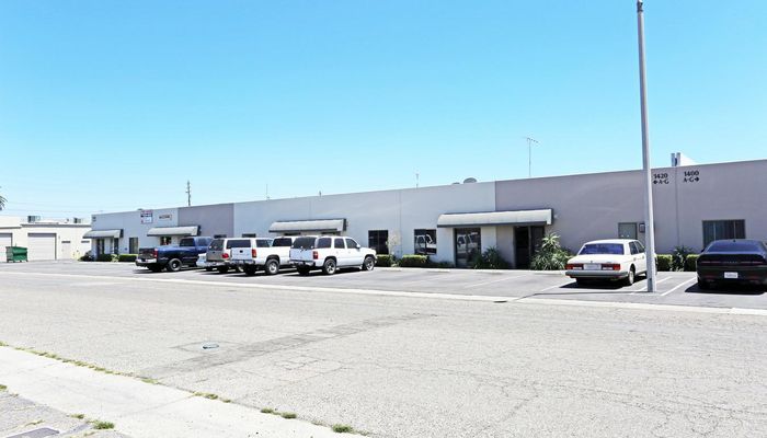 Warehouse Space for Rent at 1400-1420 E Saint Andrew Pl Santa Ana, CA 92705 - #4