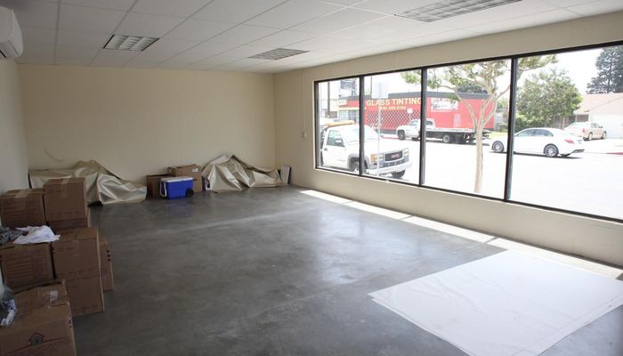 Warehouse Space for Rent at 18701-18717 Parthenia St Northridge, CA 91324 - #9