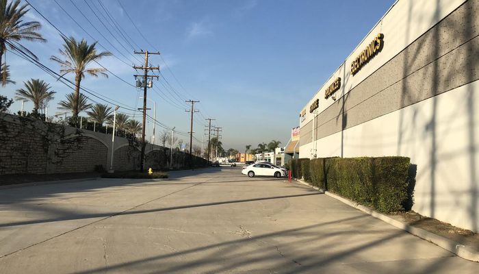 Warehouse Space for Rent at 1000 N Tustin Ave Anaheim, CA 92807 - #9