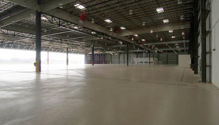Warehouse Space for Rent at 3205-3265 N Lakewood Blvd Long Beach, CA 90808 - #5