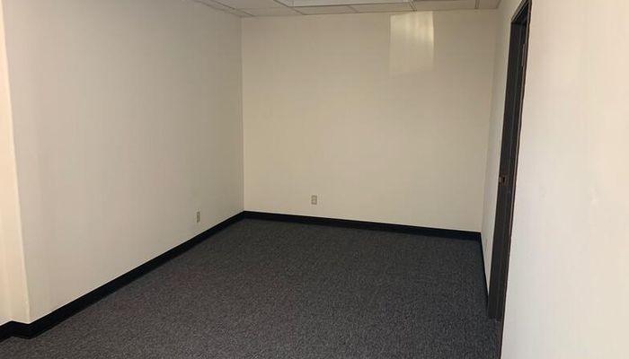 Warehouse Space for Rent at 7648-7654 San Fernando Rd Sun Valley, CA 91352 - #8