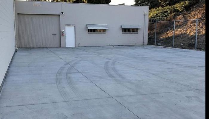 Warehouse Space for Rent at 6641 Sarnia Ave Long Beach, CA 90805 - #8