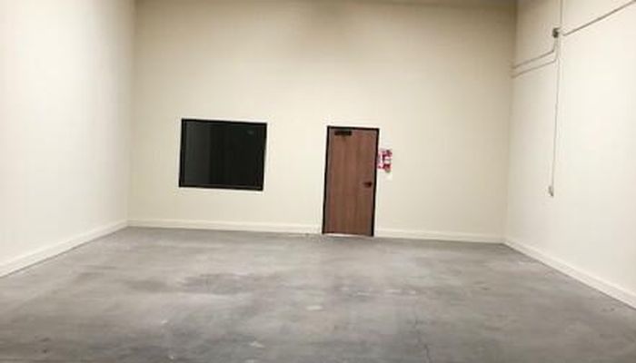 Warehouse Space for Rent at 4564 Telephone Rd Ventura, CA 93003 - #8