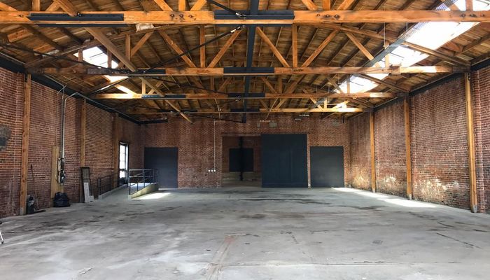 Warehouse Space for Rent at 423-427 S Hewitt St Los Angeles, CA 90013 - #3