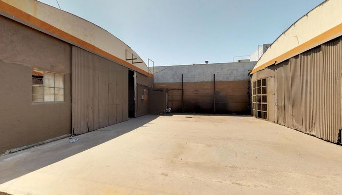 Warehouse Space for Rent at 1425 Santa Fe Ave Long Beach, CA 90813 - #40