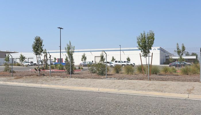 Warehouse Space for Rent at 8929 W Goshen Ave Visalia, CA 93291 - #3