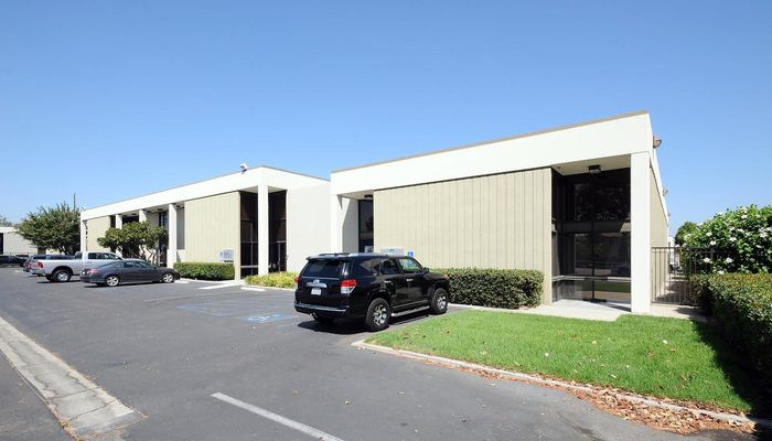 Warehouse Space for Rent at 2353-2373 W La Palma Ave Anaheim, CA 92801 - #1
