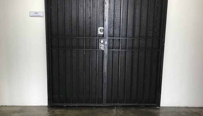 Warehouse Space for Rent at 840 Santee St Los Angeles, CA 90014 - #16