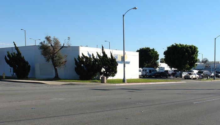 Warehouse Space for Rent at 10532-10576 Norwalk Blvd Santa Fe Springs, CA 90670 - #7
