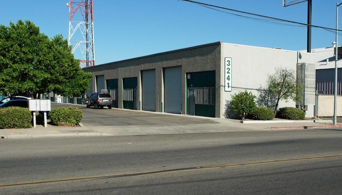 Warehouse Space for Rent at 3241 N Marks Ave Fresno, CA 93722 - #3