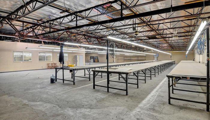 Warehouse Space for Rent at 2444 Porter St Los Angeles, CA 90021 - #125