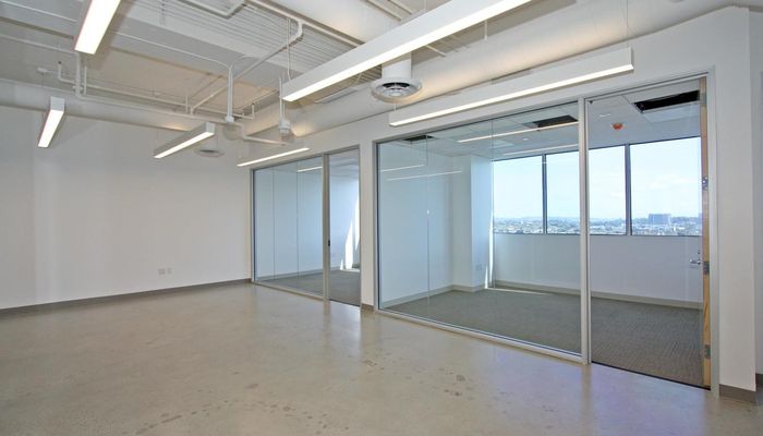 Office Space for Rent at 9701 Wilshire Blvd Beverly Hills, CA 90212 - #4