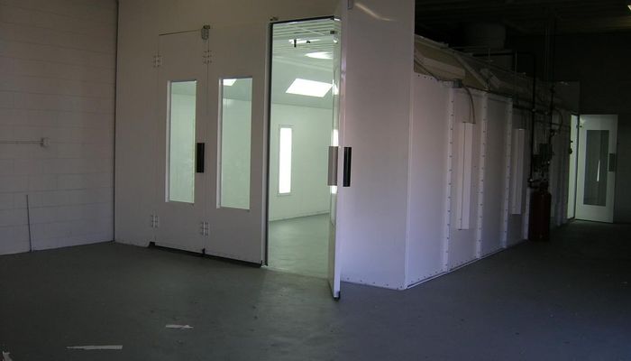 Warehouse Space for Rent at 18303 Parthenia St Northridge, CA 91325 - #5