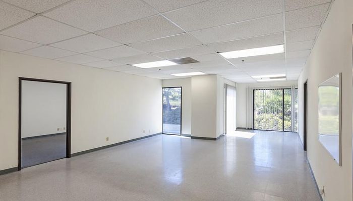Warehouse Space for Rent at 9540 Waples St San Diego, CA 92121 - #7