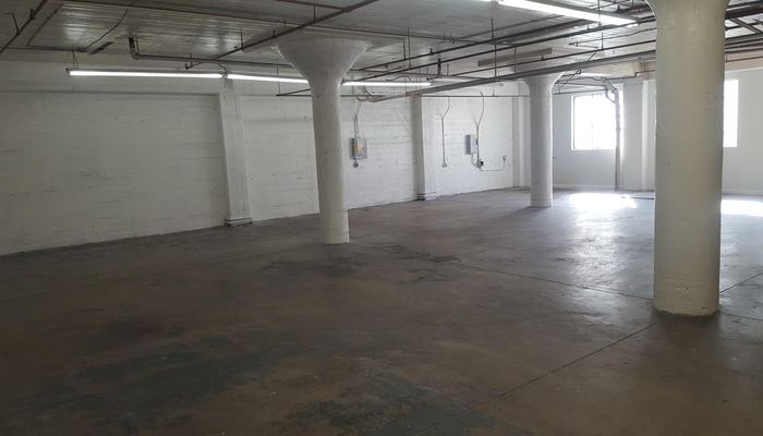 Warehouse Space for Rent at 1922-1926 E 7th Pl Los Angeles, CA 90021 - #9