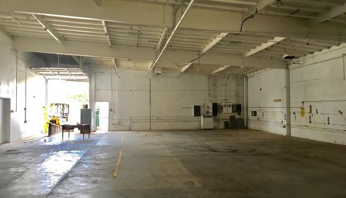 Warehouse Space for Rent at 4713-4719 W Jefferson Blvd Los Angeles, CA 90016 - #2