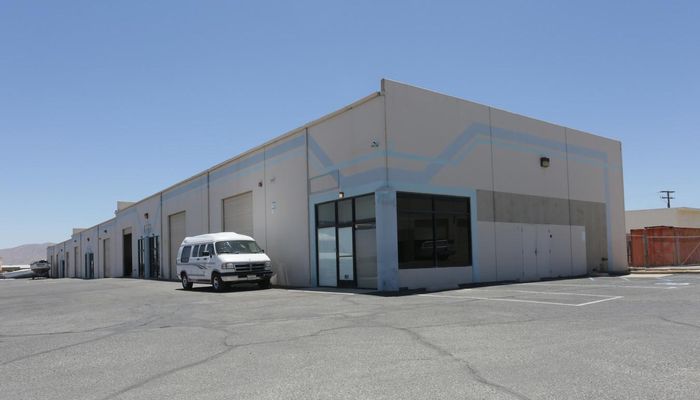 Warehouse Space for Rent at 16701 Chestnut St Hesperia, CA 92345 - #5