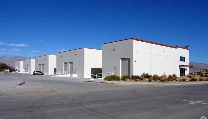 Warehouse Space for Rent at 77588 El Duna Ct Palm Desert, CA 92211 - #10