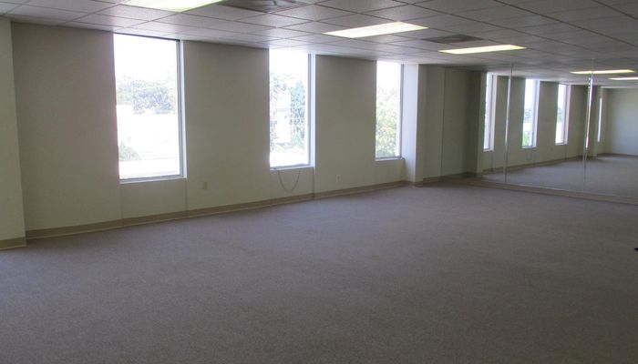 Office Space for Rent at 2901 Wilshire Blvd. Santa Monica, CA 90403 - #4