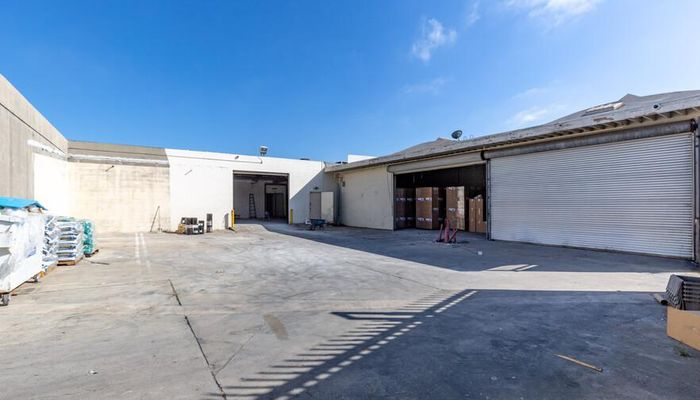 Warehouse Space for Rent at 622-626 N La Brea Ave Inglewood, CA 90302 - #6