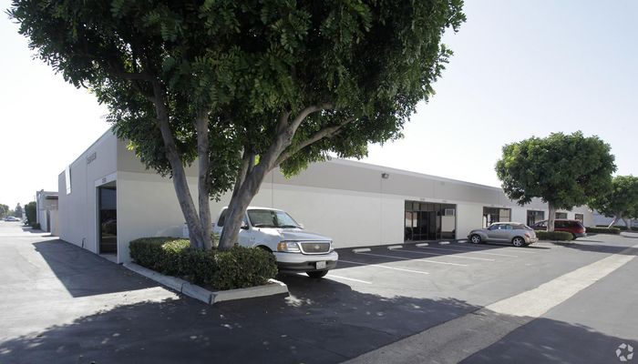 Warehouse Space for Rent at 3426-3446 W Harvard St Santa Ana, CA 92704 - #9