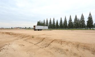 Warehouse Space for Rent located at 240 N Fairfax Ave Clovis, CA 93612