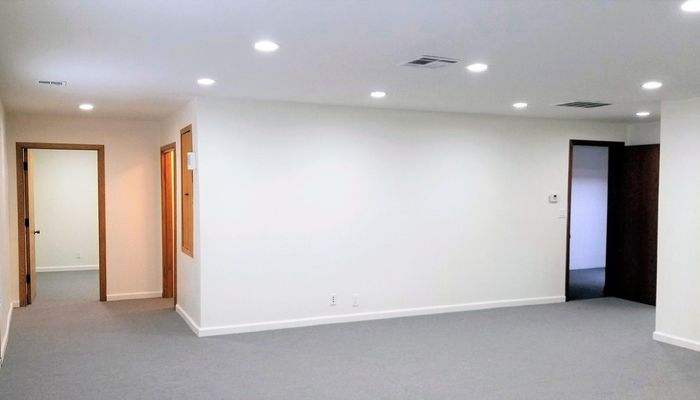 Office Space for Rent at 337 - 341 Washington Blvd Venice, CA 90292 - #11