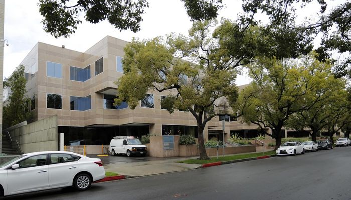Office Space for Rent at 335-345 N Maple Dr Beverly Hills, CA 90210 - #7