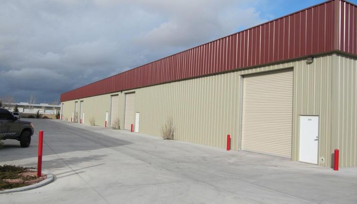 Warehouse Space for Rent at 42525 6th St E Lancaster, CA 93535 - #4