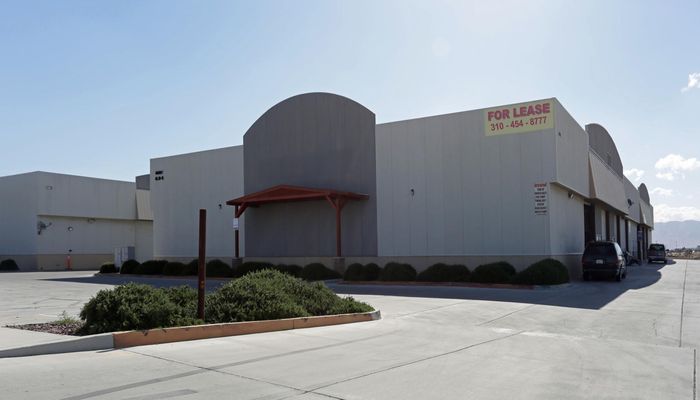 Warehouse Space for Rent at 10881 Santa Fe Ave Hesperia, CA 92345 - #1