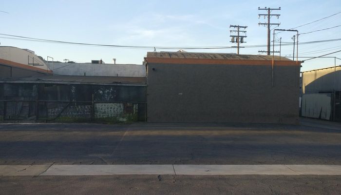 Warehouse Space for Rent at 1425 Santa Fe Ave Long Beach, CA 90813 - #4