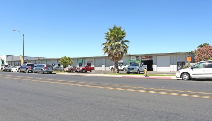 Warehouse Space for Rent at 1101 Security Ct Tulare, CA 93274 - #2
