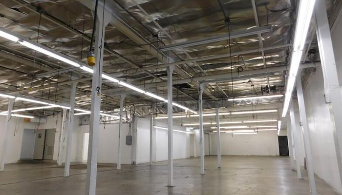 Warehouse Space for Rent at 1615-1617 Mcgarry St Los Angeles, CA 90021 - #8