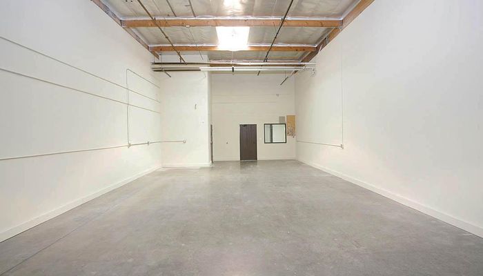 Warehouse Space for Rent at 4572 Telephone Rd Ventura, CA 93003 - #5