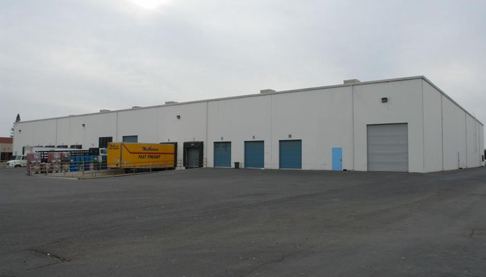 Warehouse Space for Rent at 8030 W Doe Ave Visalia, CA 93291 - #5