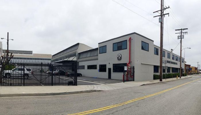 Warehouse Space for Rent at 5820 S Alameda St Vernon, CA 90058 - #1