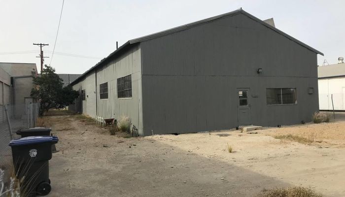 Warehouse Space for Rent at 2503 N Ontario St Burbank, CA 91504 - #13
