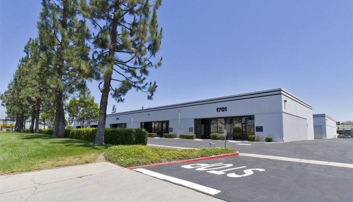 Warehouse Space for Rent at 1701 S Vineyard Ave Ontario, CA 91761 - #7